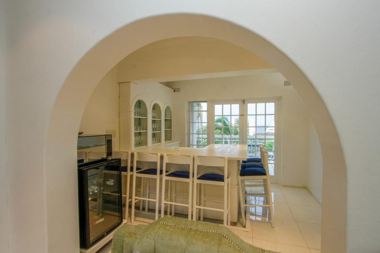 Blue Waves Lodge Umhlanga Exterior photo